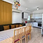Hayat 6 Yatak Odalı ölüdenize Yakın * Fethiye