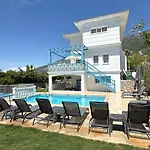 Villa Hayat 6 Yatak Odalı ölüdenize Yakın Fethiye