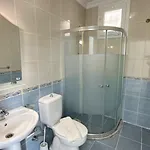 Hayat 6 Yatak Odalı ölüdenize Yakın Villa *