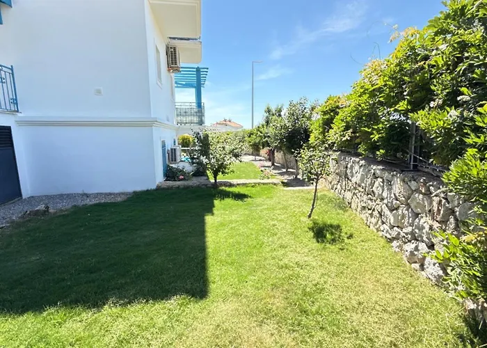 Hayat 6 Yatak Odalı ölüdenize Yakın Villa Fethiye