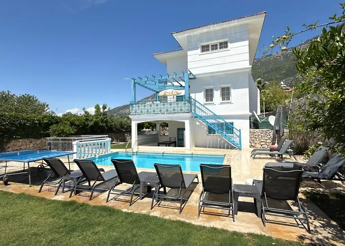 Villa Hayat 6 Yatak Odalı ölüdenize Yakın