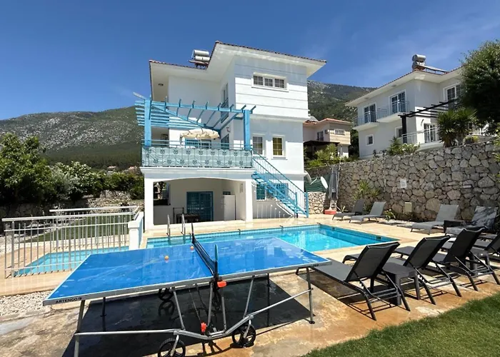 Villa Hayat 6 Yatak Odalı ölüdenize Yakın *